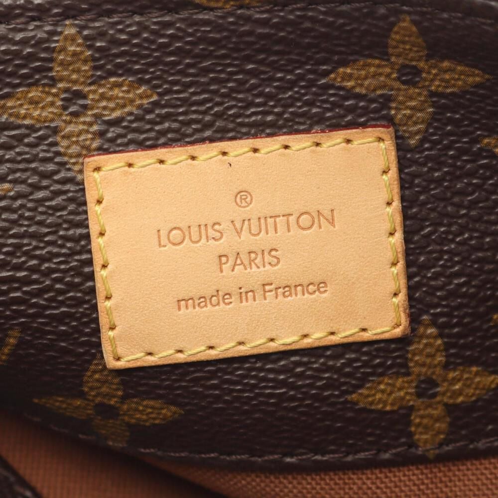 Louis Vuitton Shoulder Bags