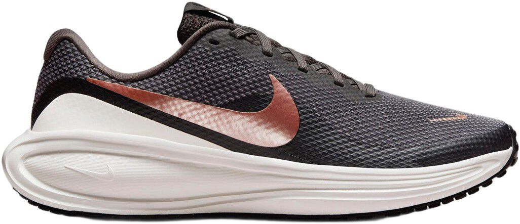 Revolution 8 Sneakers