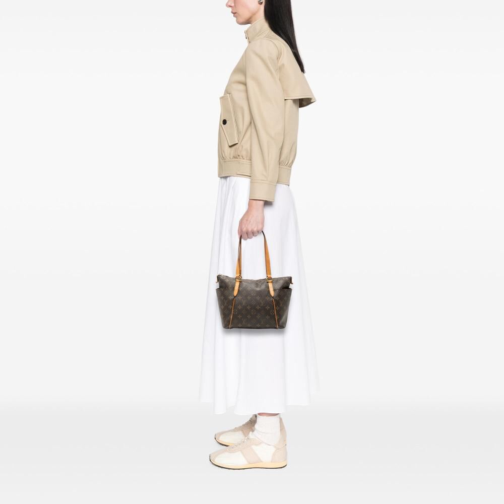 Louis Vuitton Totally