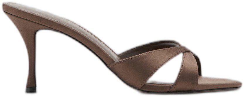 Heel non-structured sandals