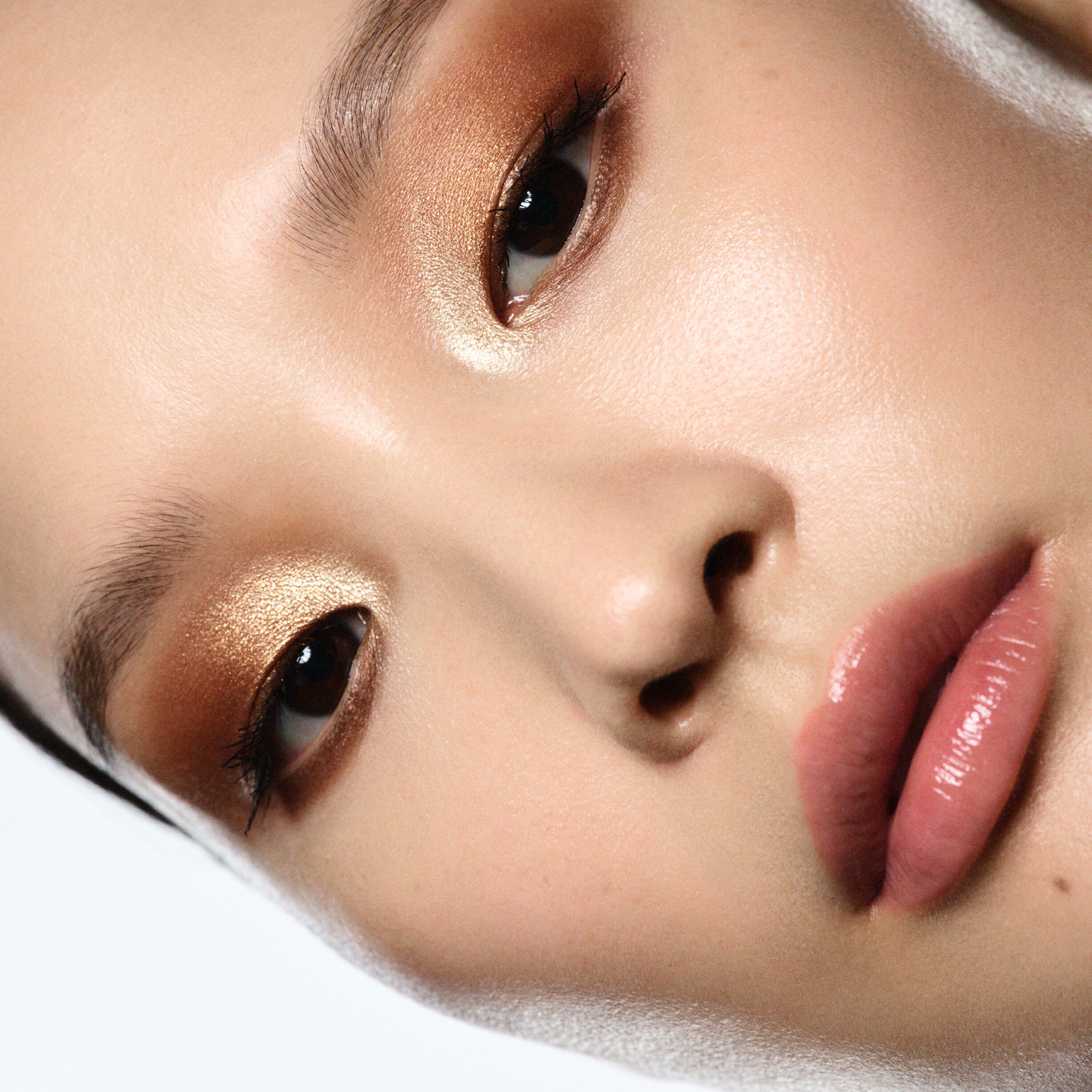 Eyeshadow 18 Colours Bibliophilia