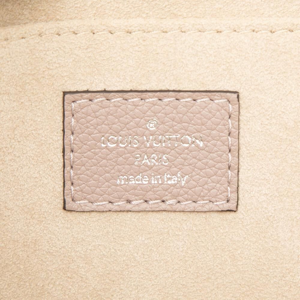 Louis Vuitton Clutch