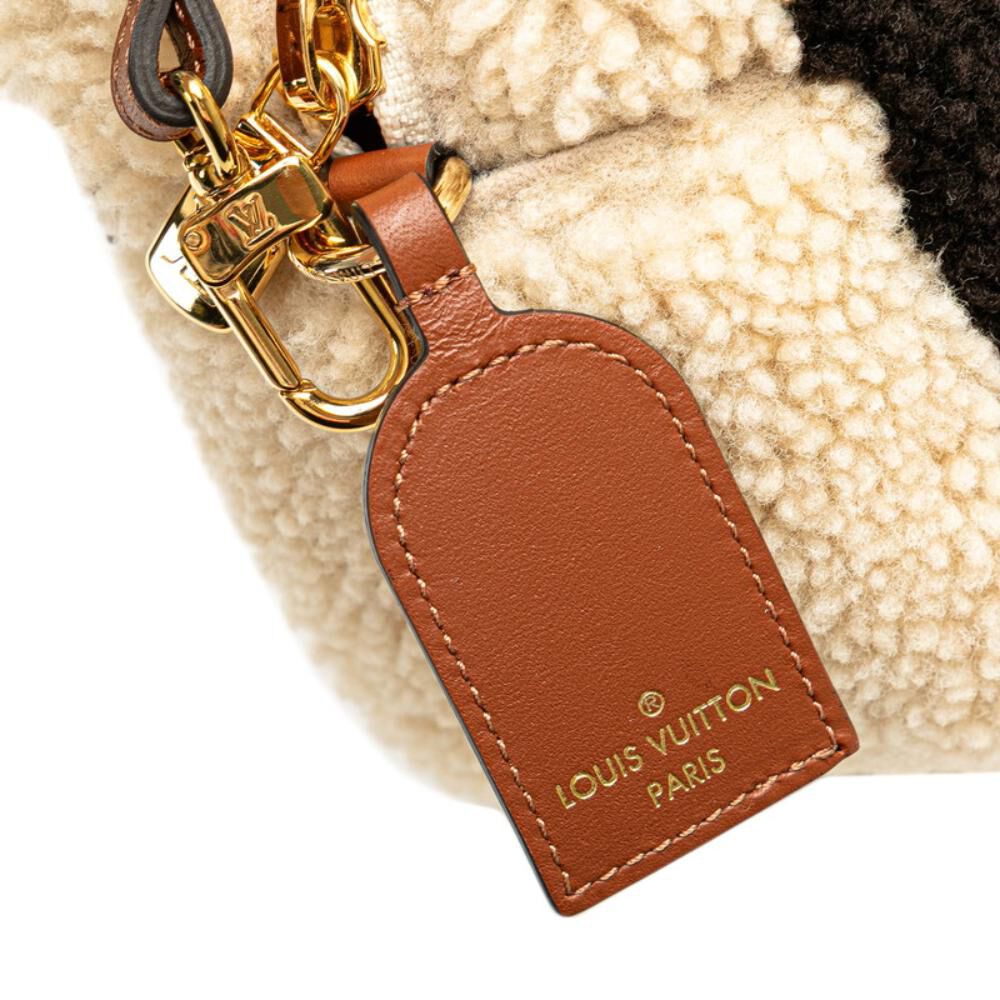 Louis Vuitton Shoulder Bags