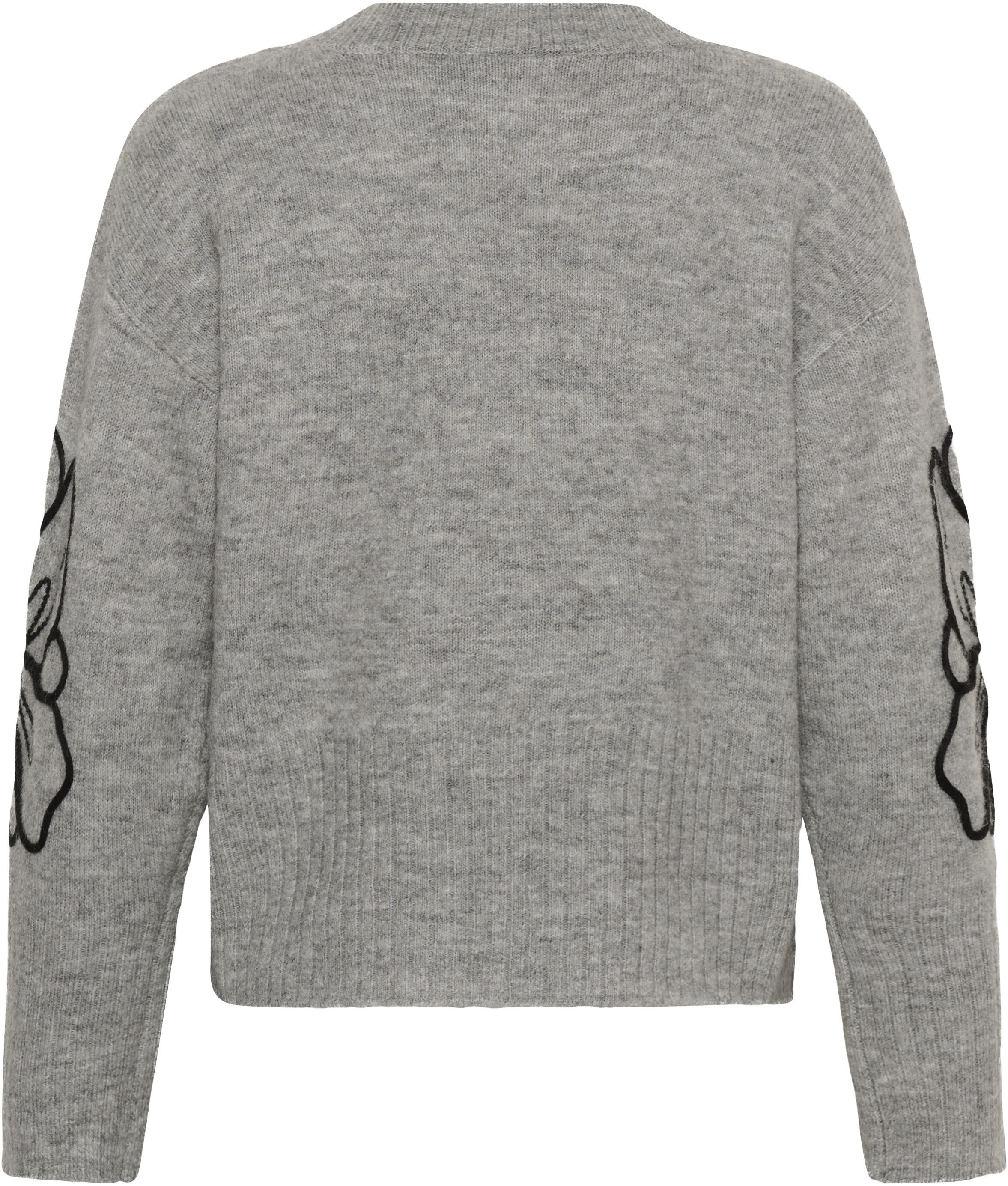 KAerin Embroidery Pullover