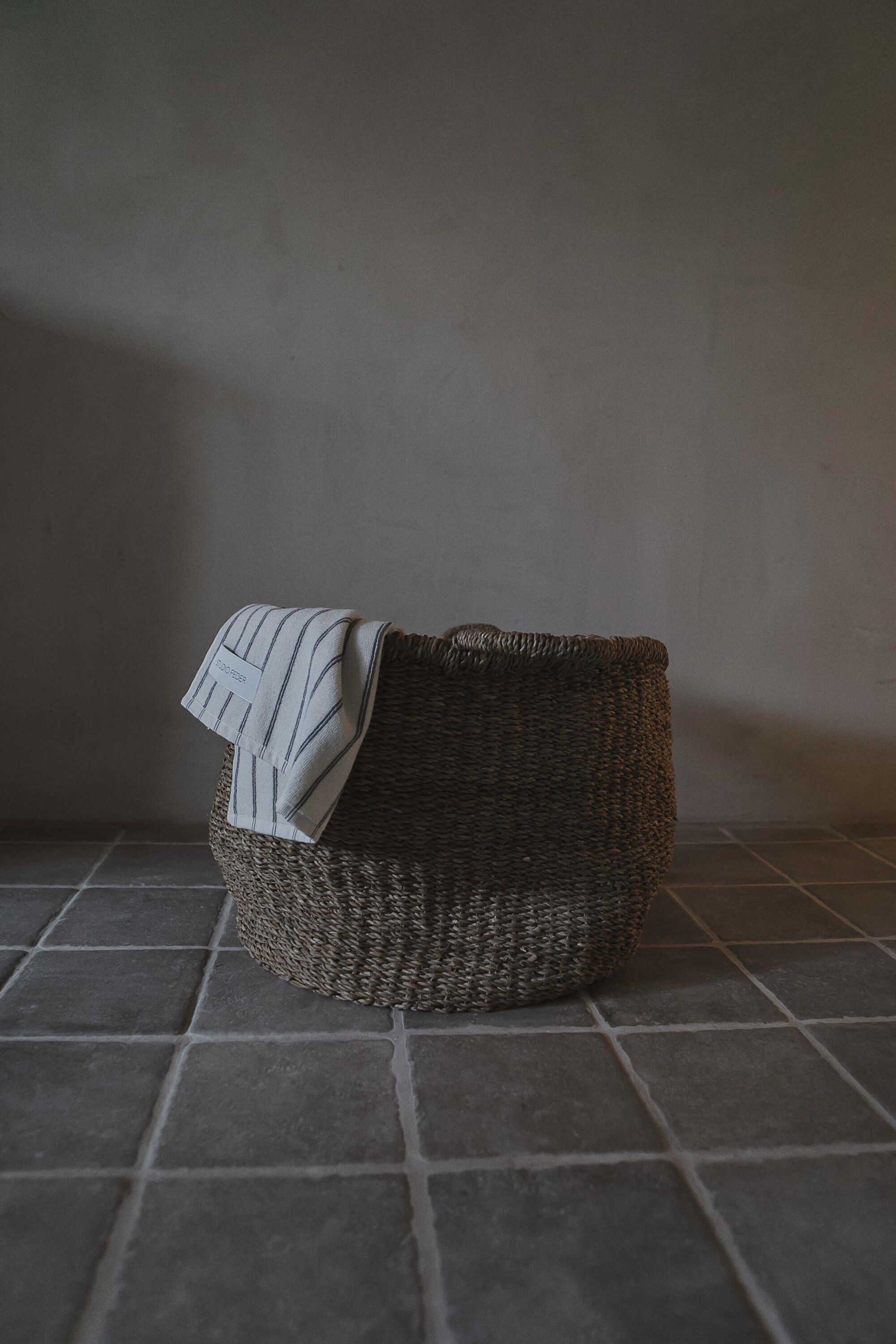 UNA TOWEL