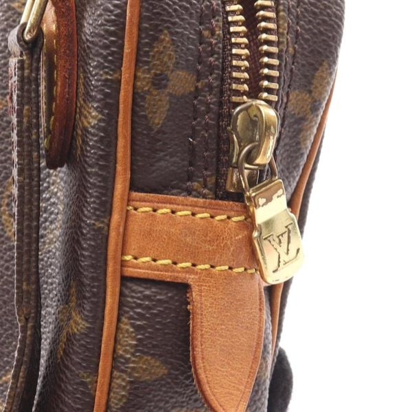 Louis Vuitton Pochette Marly Bandouliere