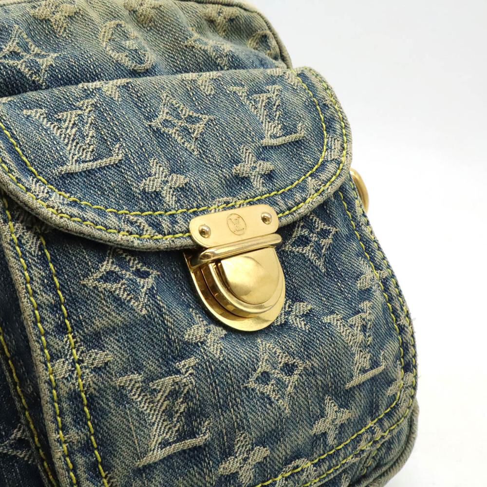 Louis Vuitton Shoulder Bags