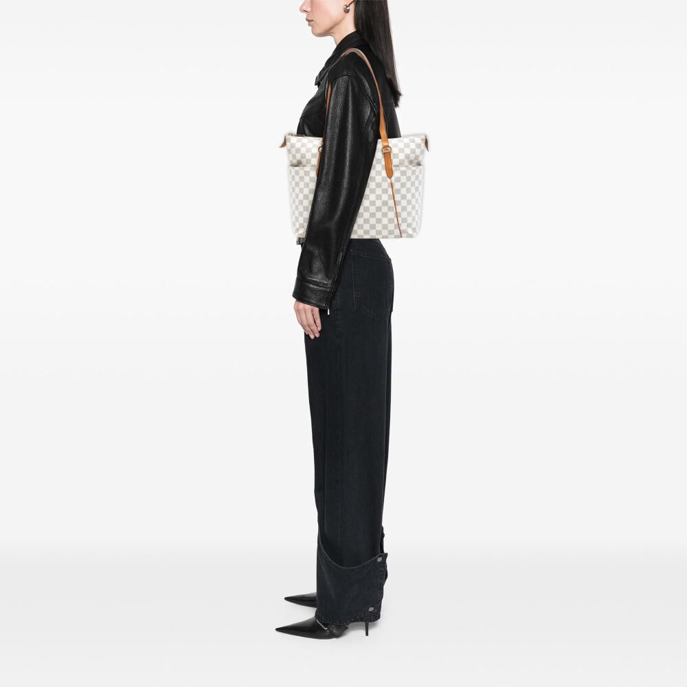 Louis Vuitton Totally