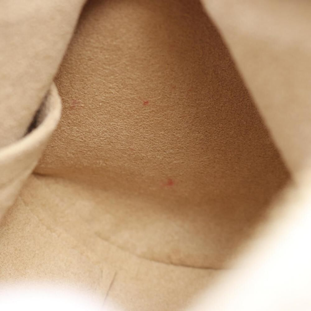 Louis Vuitton Papillon