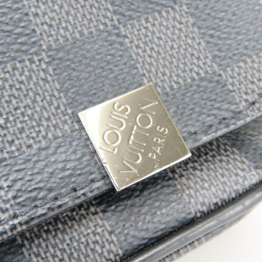 Louis Vuitton District