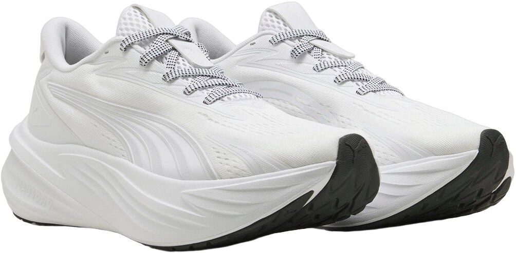 Maxima Pro Sneakers