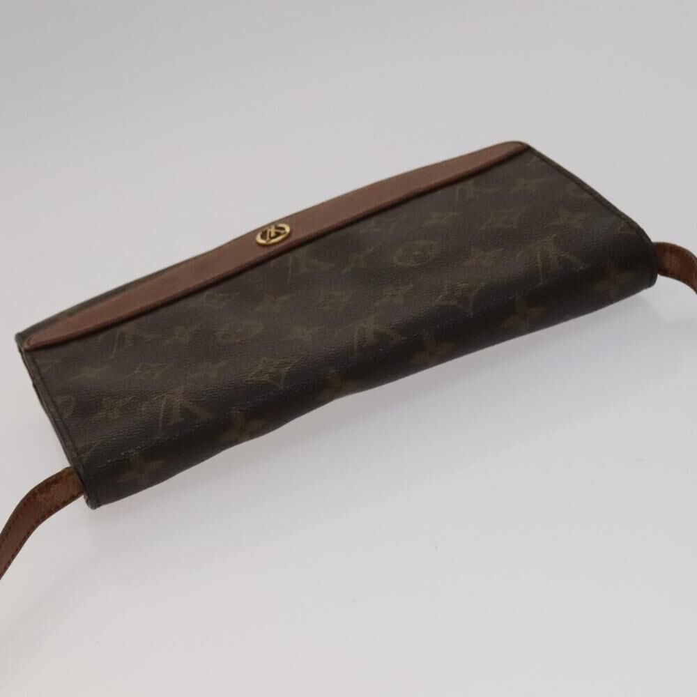 Louis Vuitton Shoulder Bags