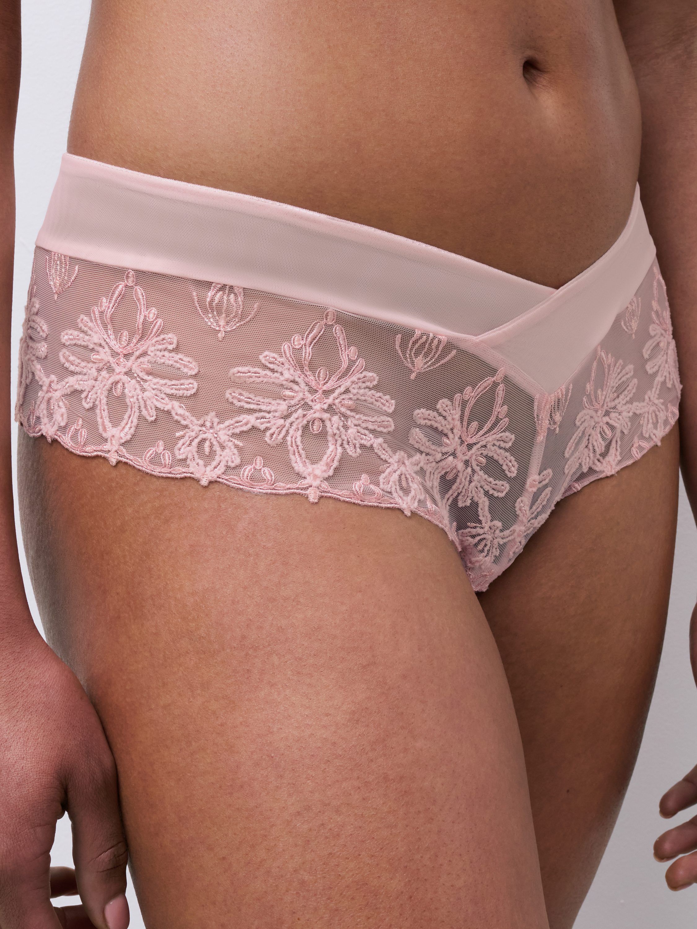 Champs Elysees Revealing shorty