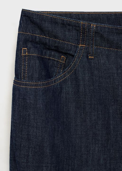JEANS. -- LIA