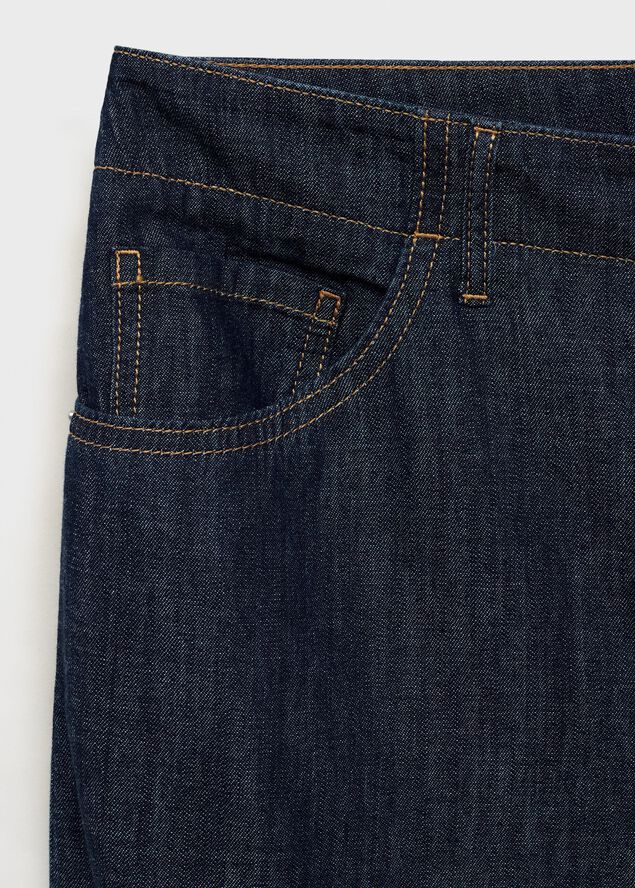 JEANS. -- LIA
