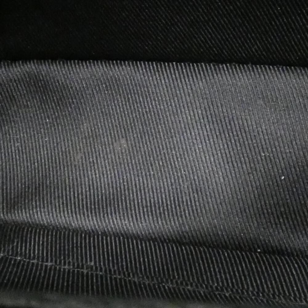 Louis Vuitton Messenger