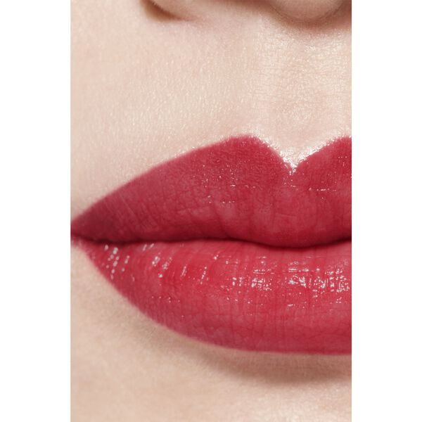 A Hydrating Tinted Lip Balm That Offers Buildable Colour For Better-Lo