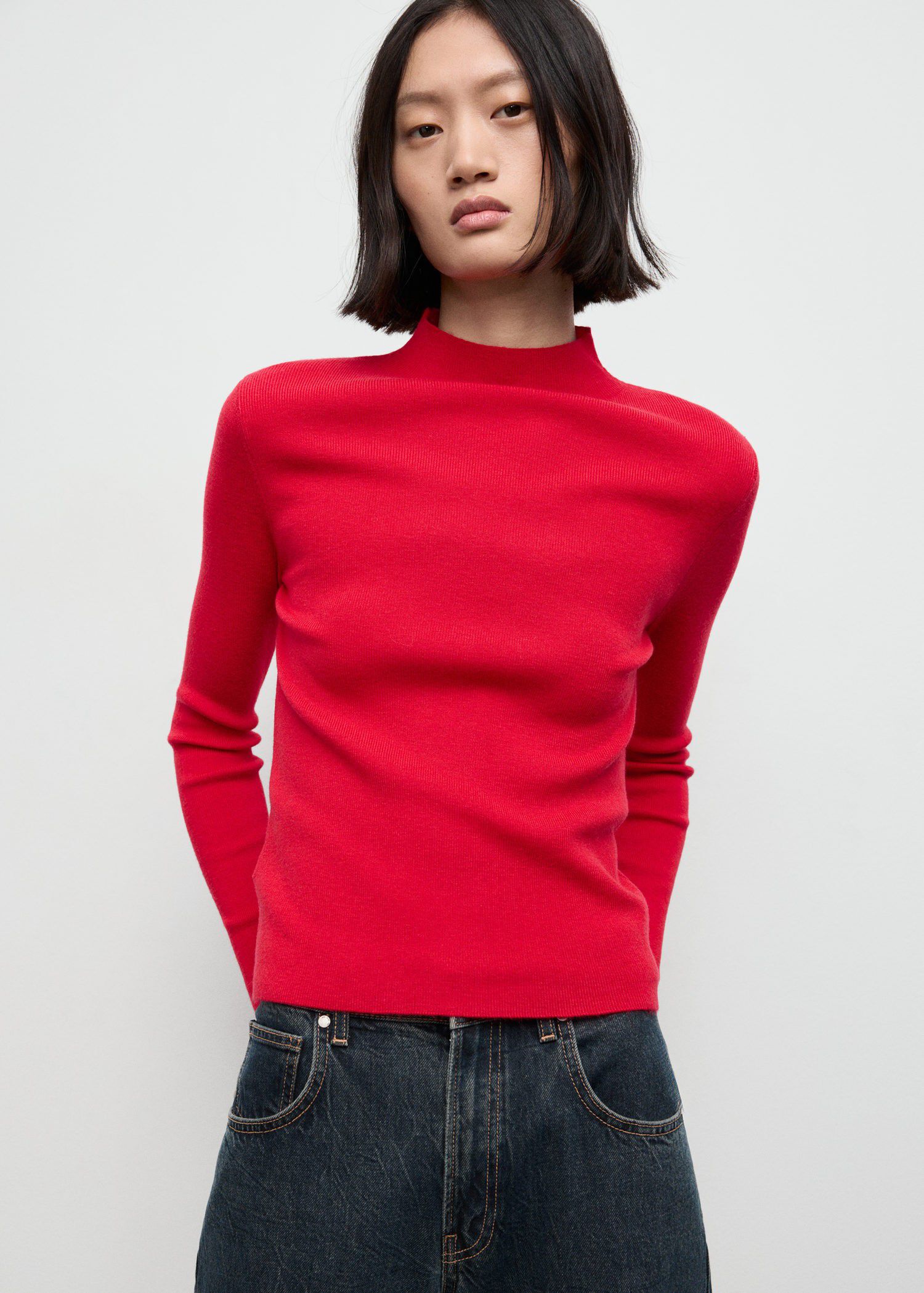 Fitted sweater with perkins neck