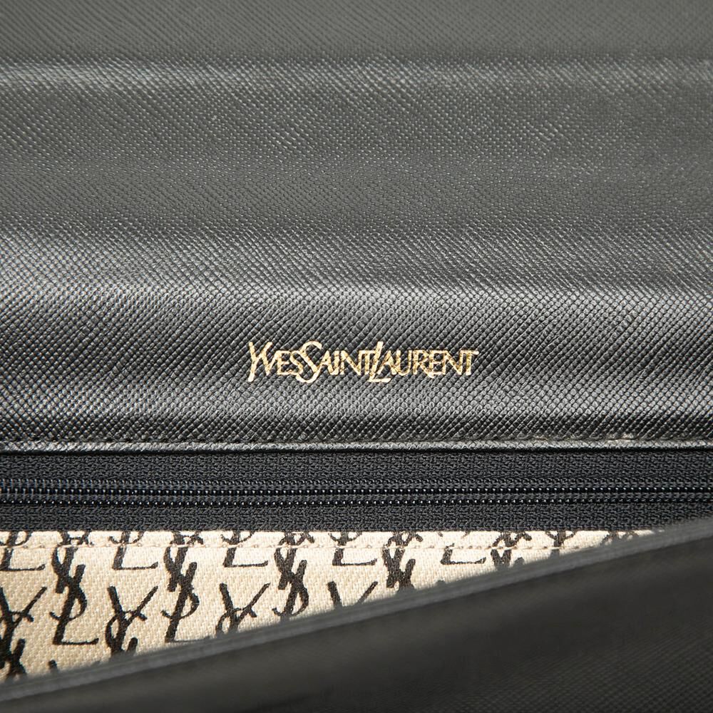 Yves Saint Laurent Clutch
