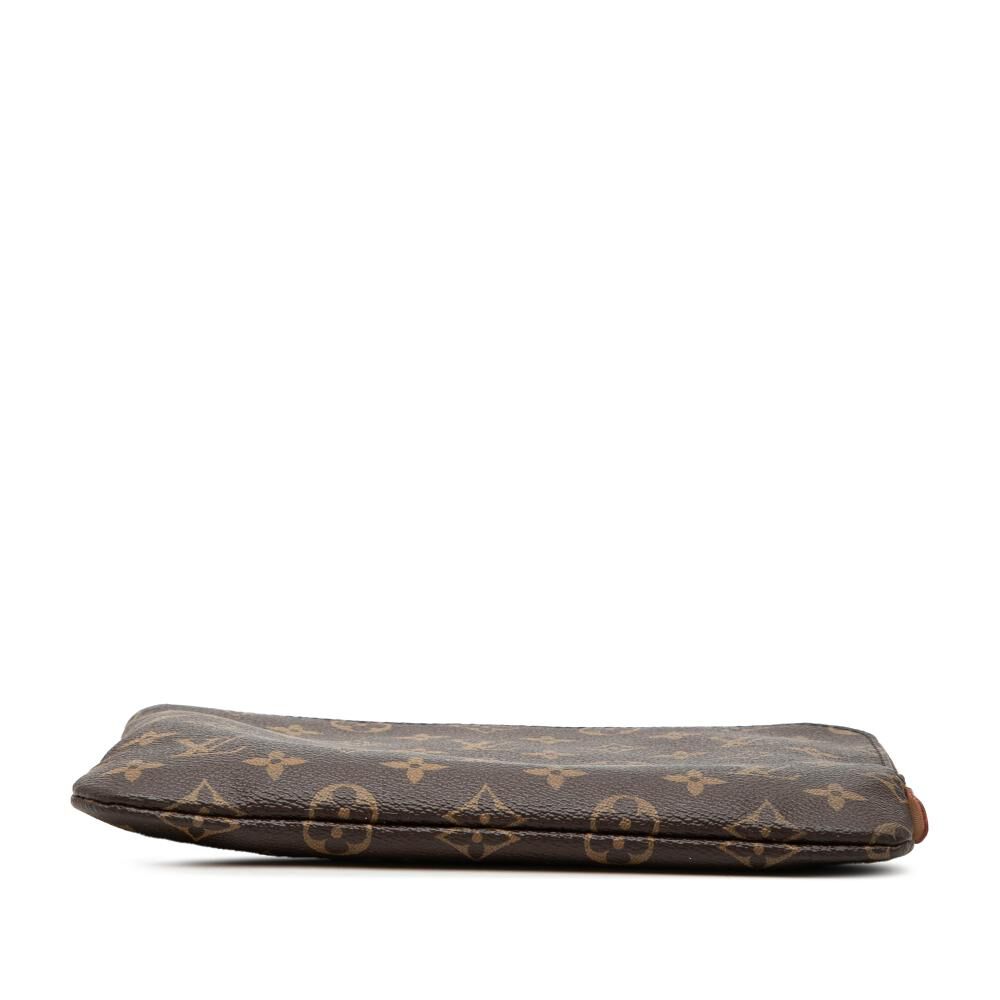 Louis Vuitton Clutch