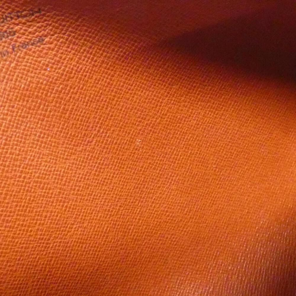 Louis Vuitton Papillon