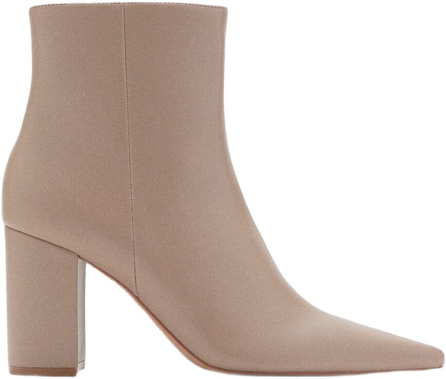 Ankle boots with block heel