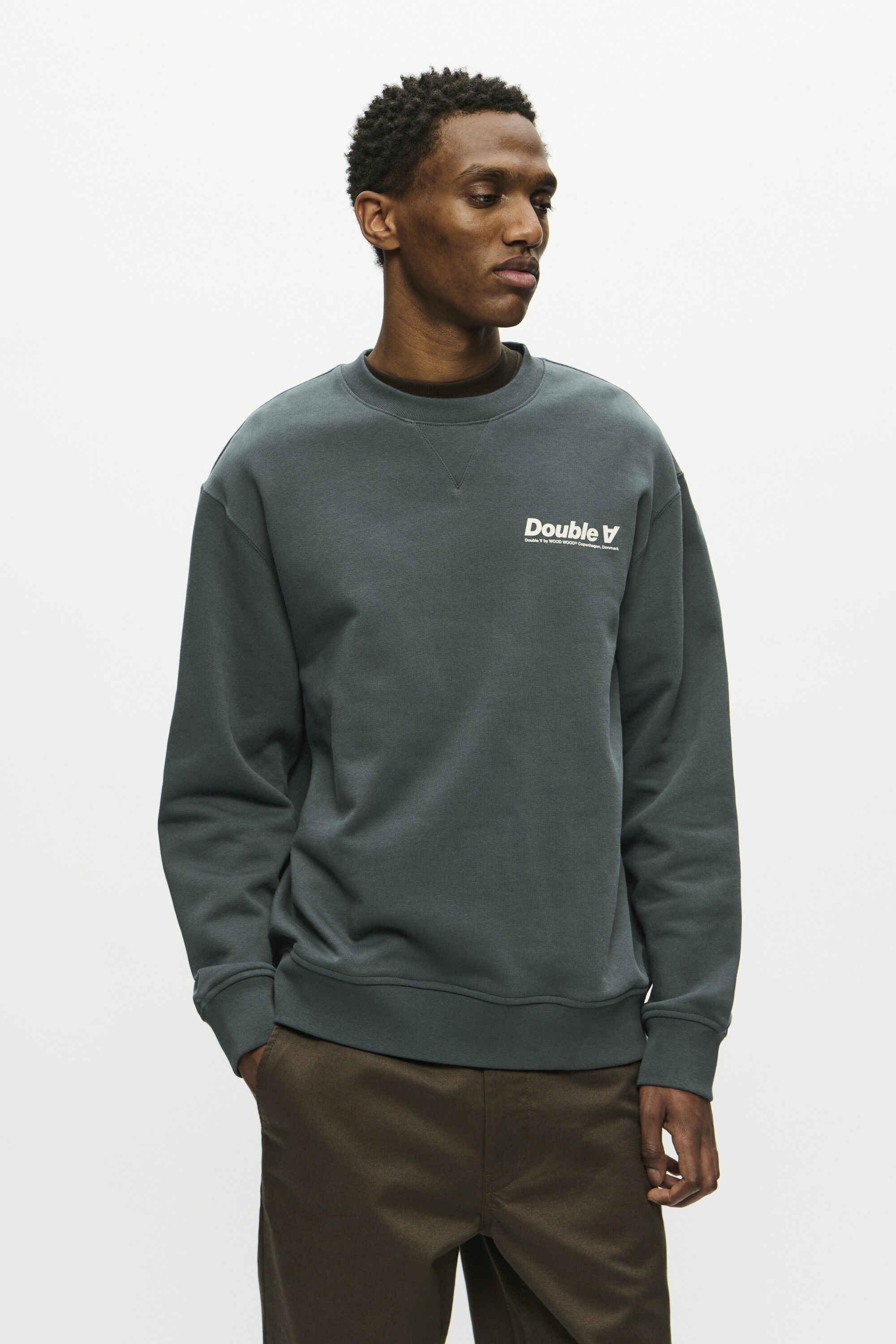 WWJames crew neck AAneue 25219