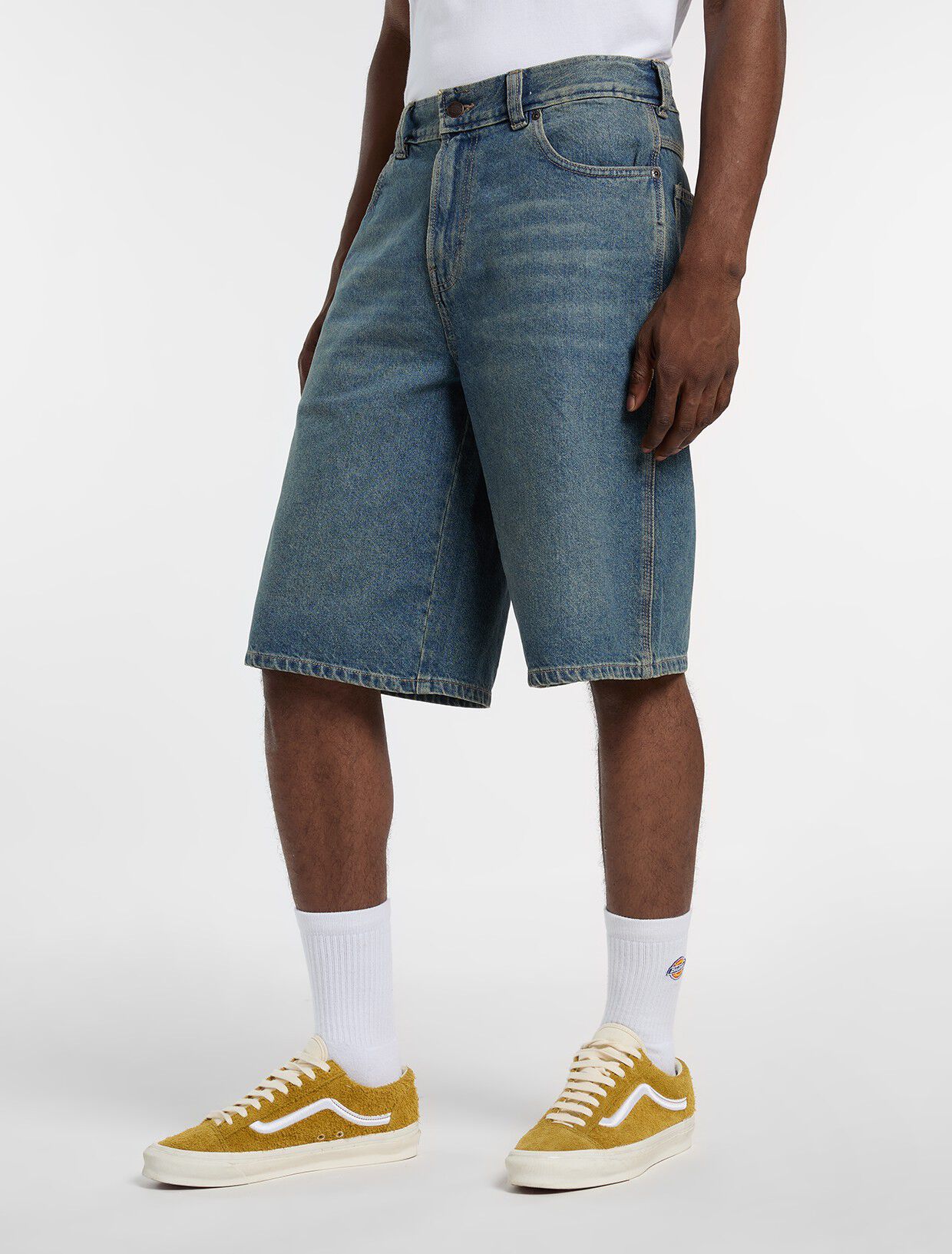 958 13 INCH LOOSE SHORT JEANS KHAKI