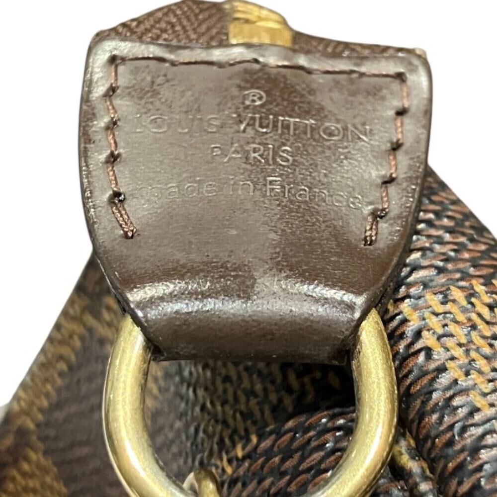 Louis Vuitton Pochette Accessoires