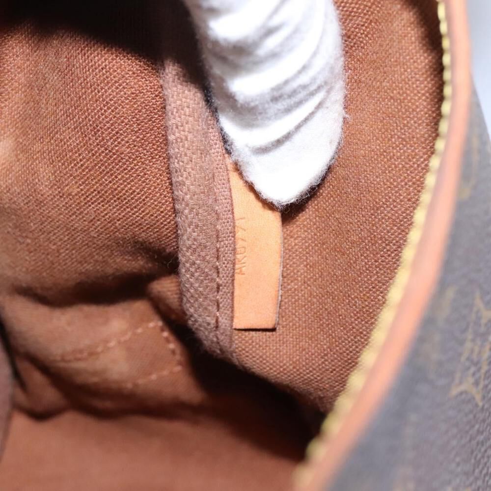 Louis Vuitton Saumur