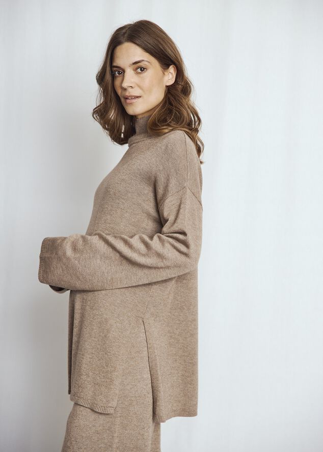 BS Guro Regular Fit Knitwear