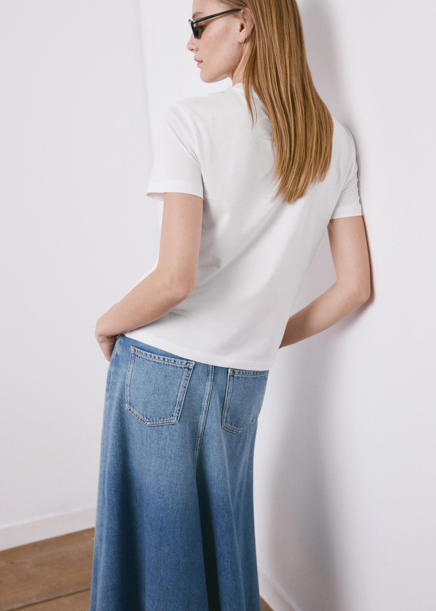 Rounded neck cotton t-shirt