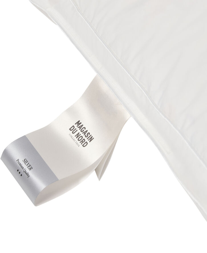 Sølv 3-Lags pude Mellem 60x63 cm.