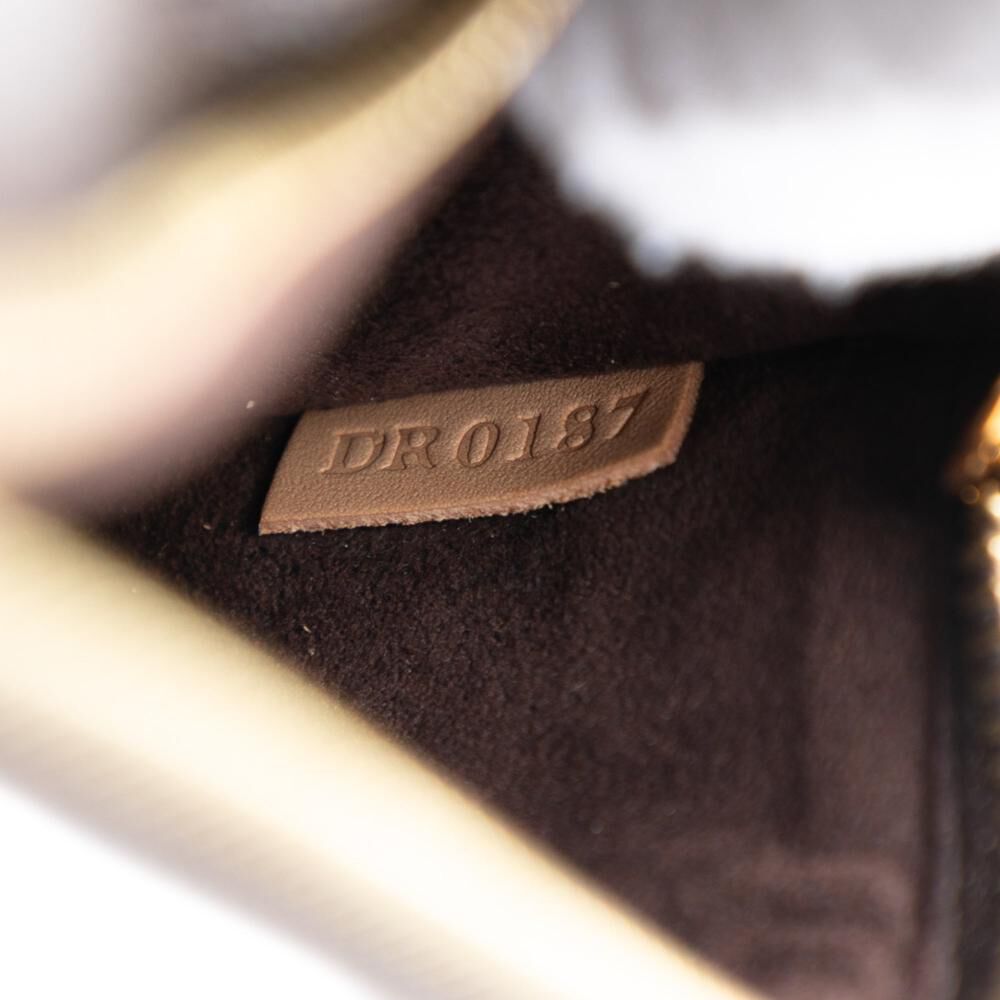 Louis Vuitton Pochette M&eacute;tis