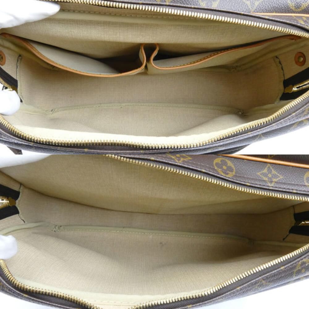 Louis Vuitton Reporter