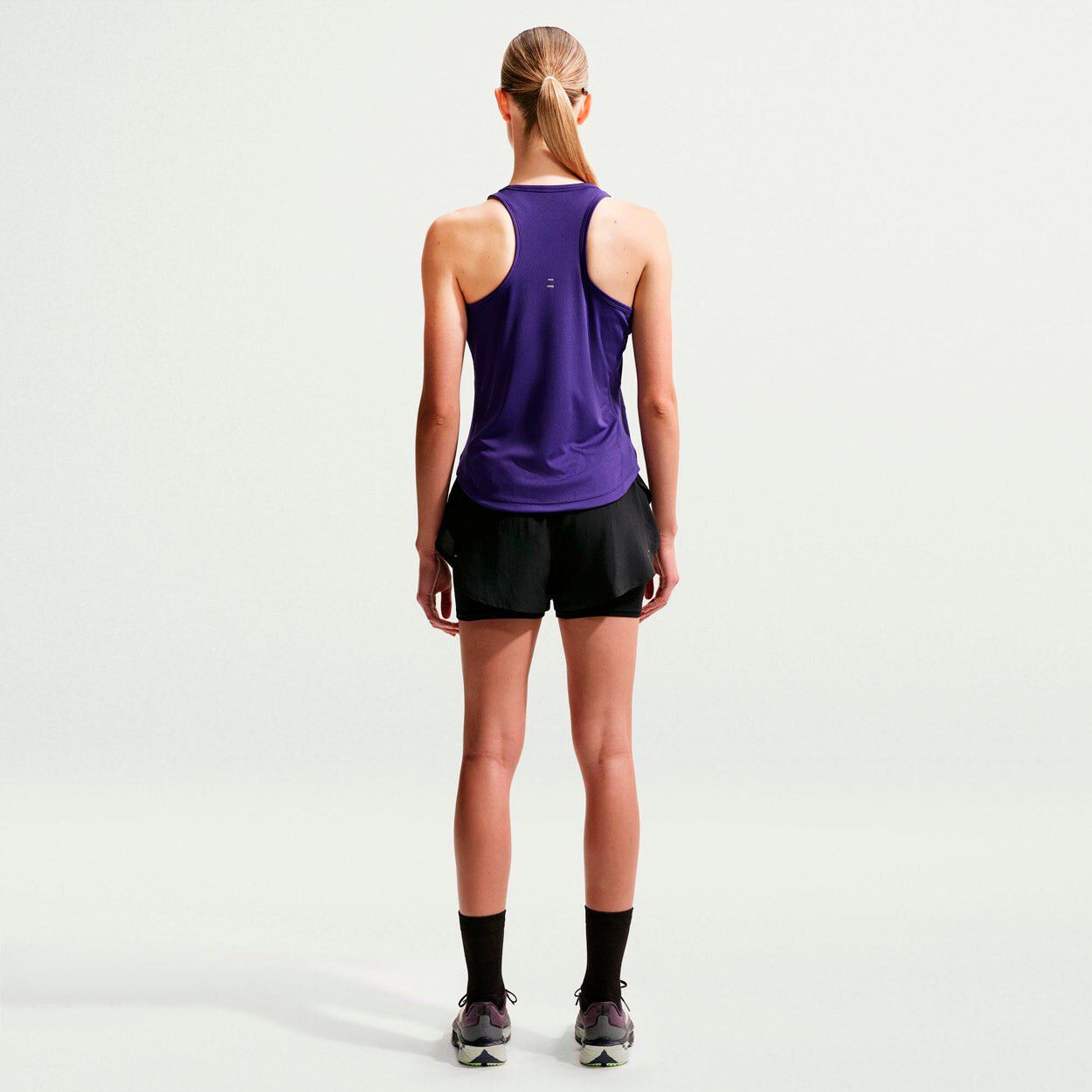 NIKE TEMPO FLOW WOMEN'S DRI-FI