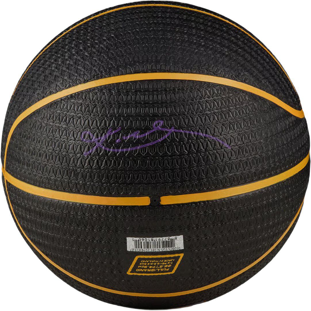 Playground 8P Kobe Bryant Basketball