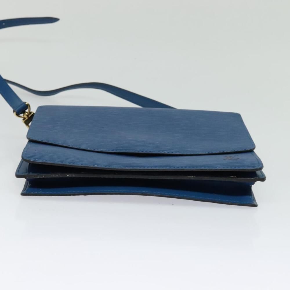 Louis Vuitton Shoulder Bags