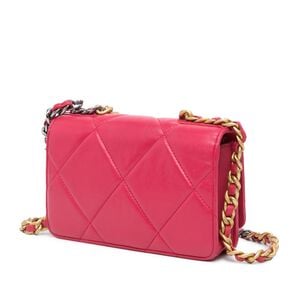 Chanel Wallet On Chain