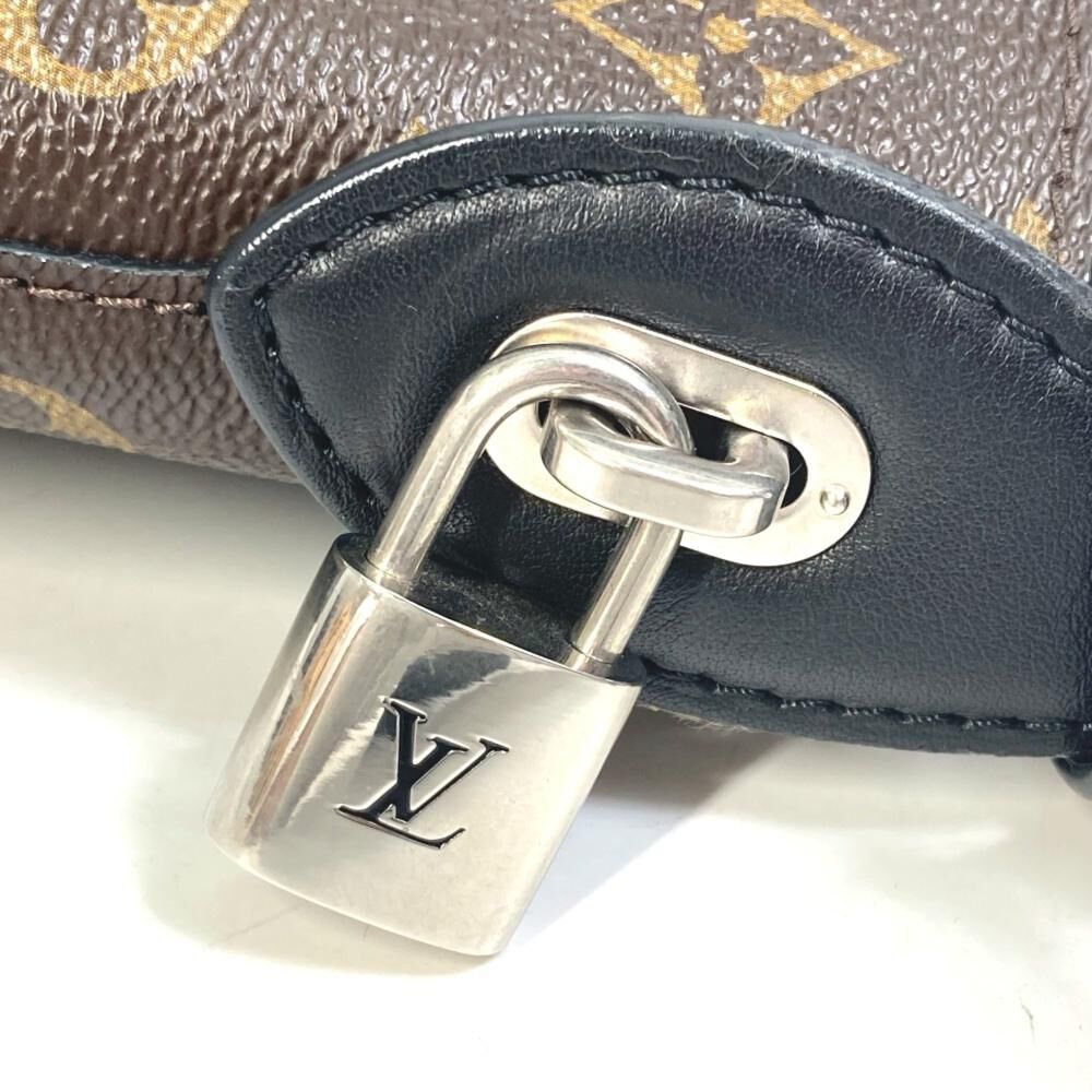 Louis Vuitton Bucket Bag