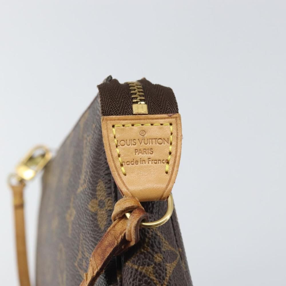 Louis Vuitton Pochette Accessoires