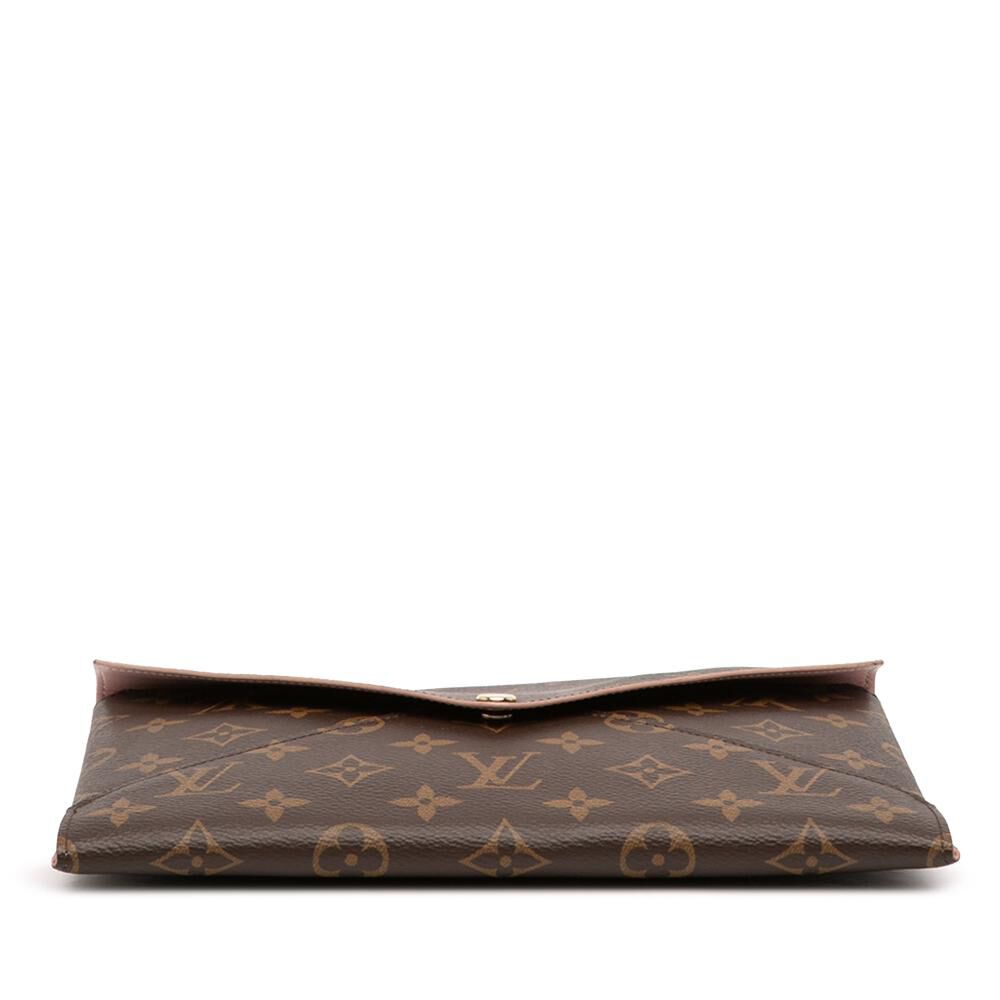 Louis Vuitton Clutch