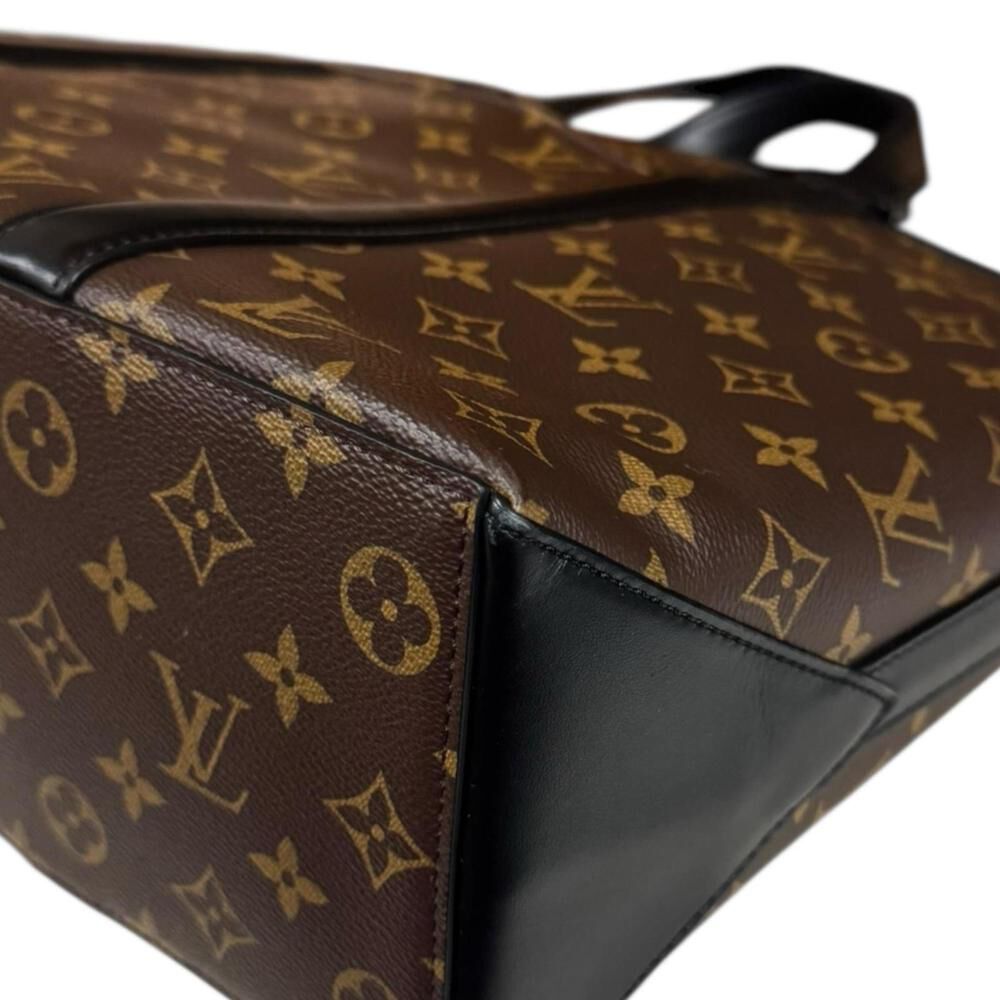 Louis Vuitton Tote
