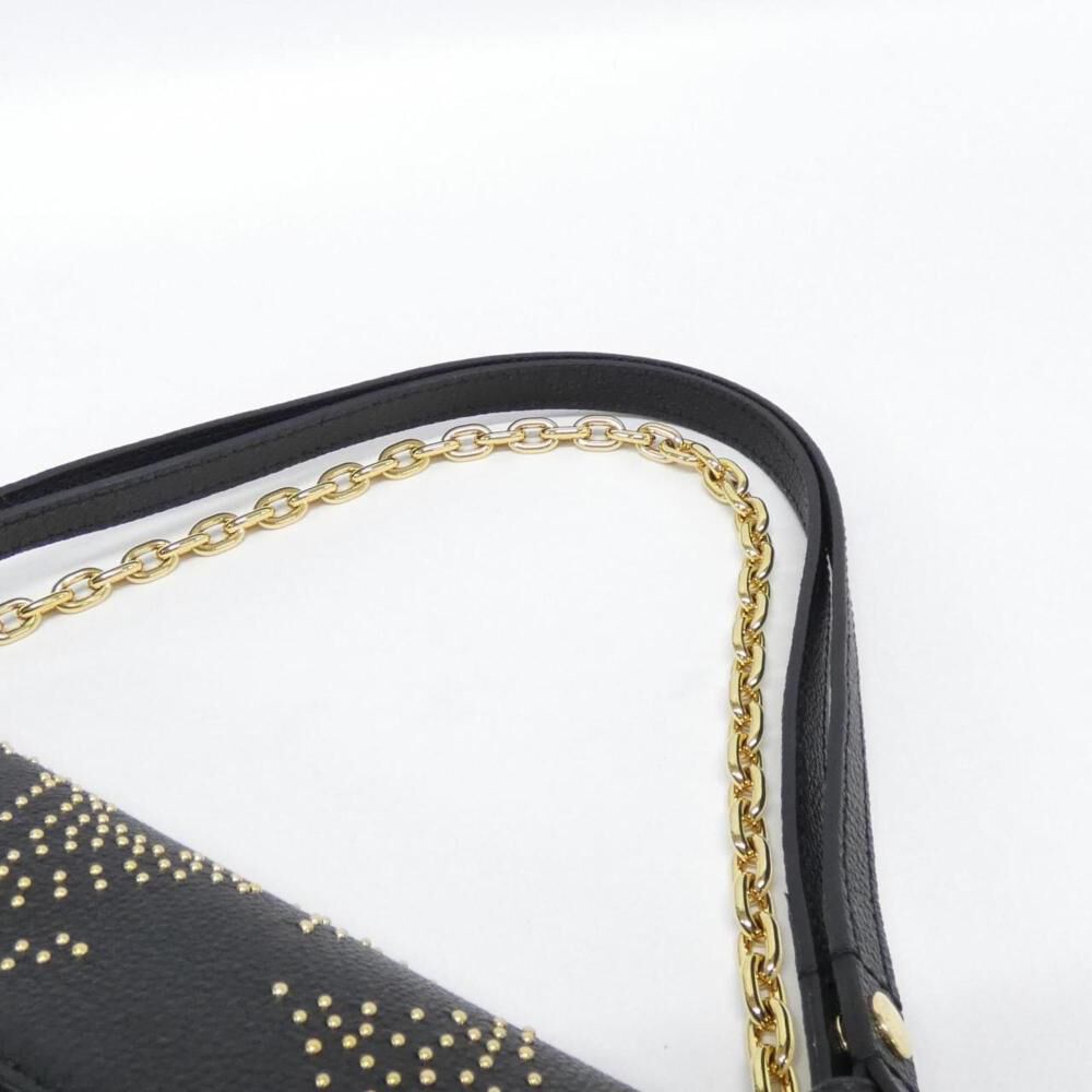 Louis Vuitton Pochette Accessoires