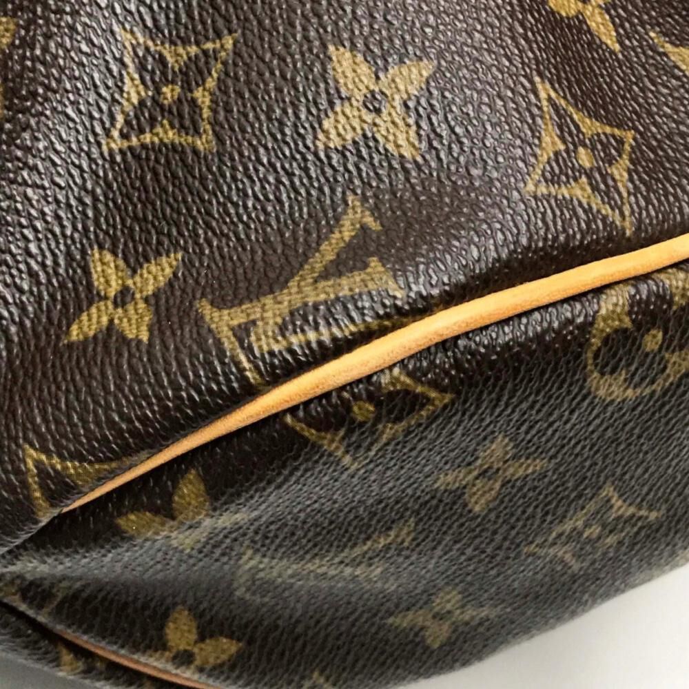 Louis Vuitton Shoulder Bags