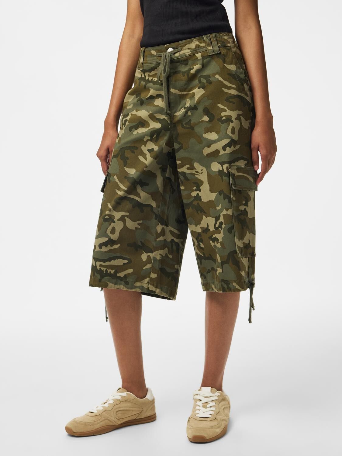 Pcmimmi Mw Cargo Jorts Dnm
