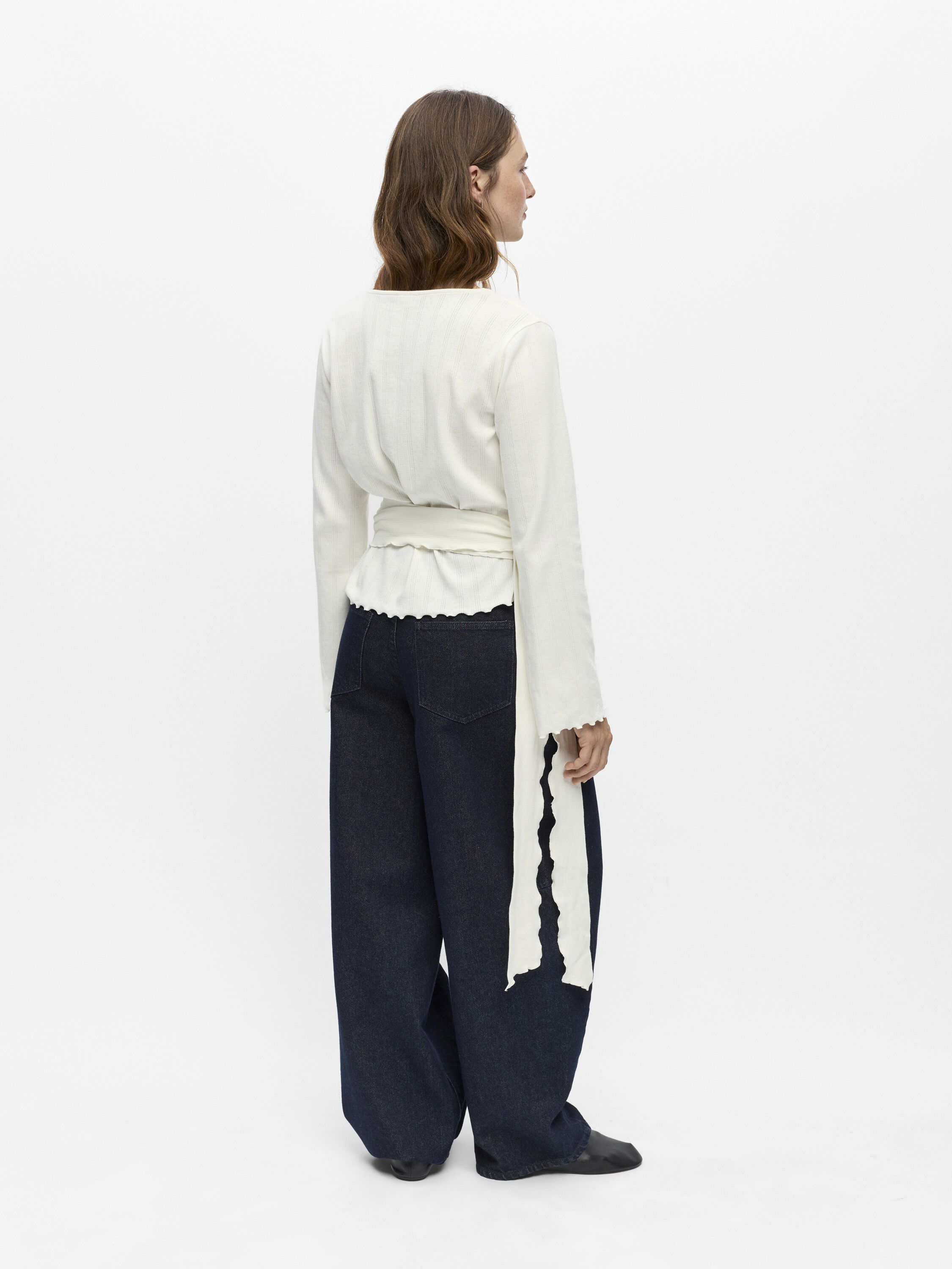 OBJLESLY L/S REG. WRAP TOP E TNE 26