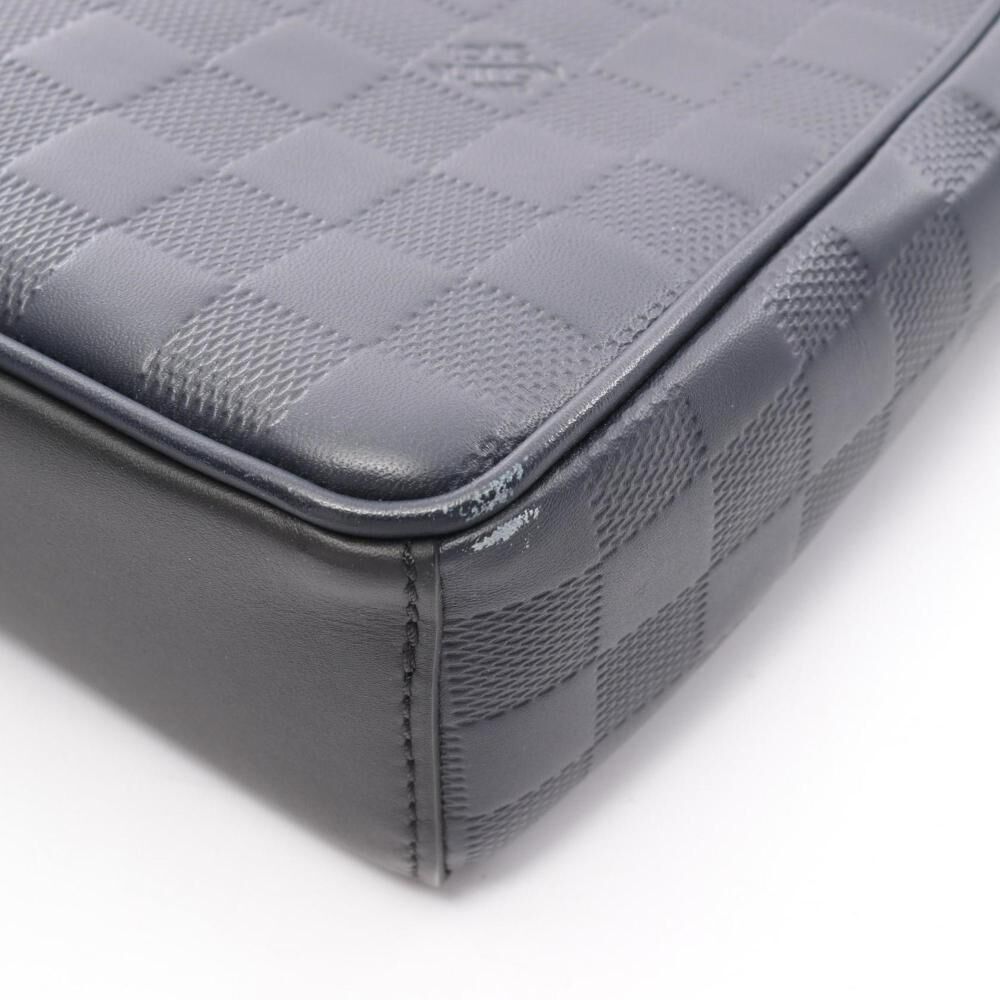 Louis Vuitton District