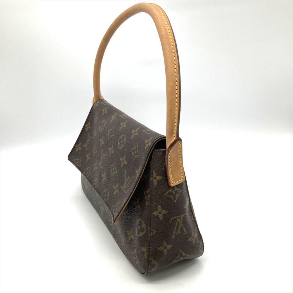 Louis Vuitton Shoulder Bags