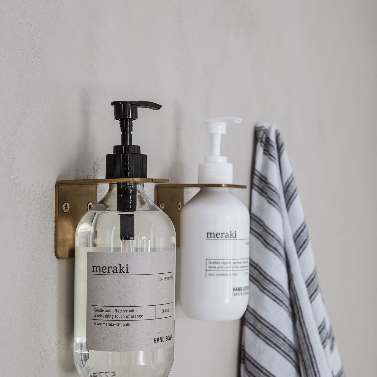 V&aelig;goph&aelig;ng, B&oslash;rstet messing, l:5,8 cm, b: 6,7 cm, h: